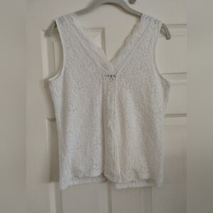 Chic White Lace Tank Top Small